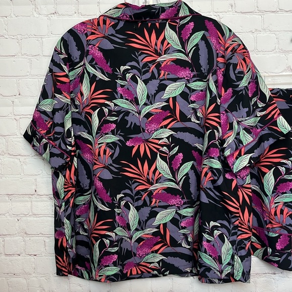 Isaac Mizrahi Palm Print Sleepwear Set - Picture 5 of 15